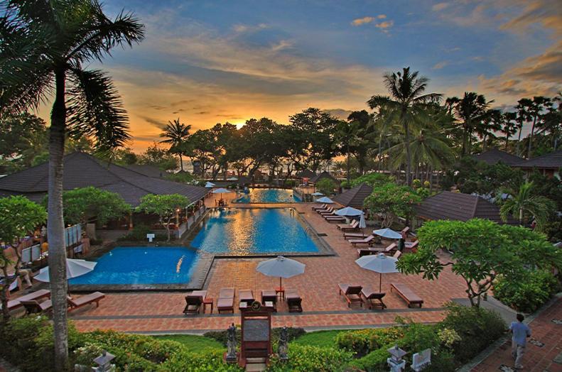 Club Bali Suite Legian ภายนอก รูปภาพ